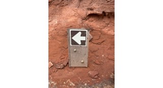 left arrow sign